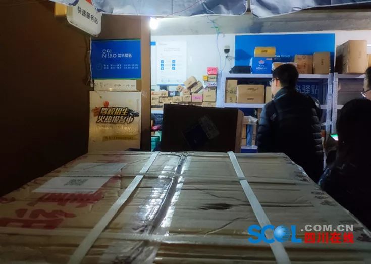 快递拆了纸盒都扔了吗,拆完快递剩下的纸箱原来这么有用