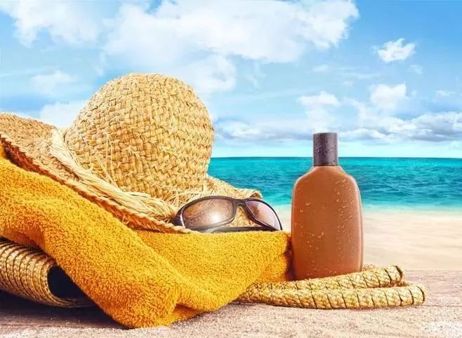 去红血丝的有效产品,摆脱红血丝折磨从这些产品做起