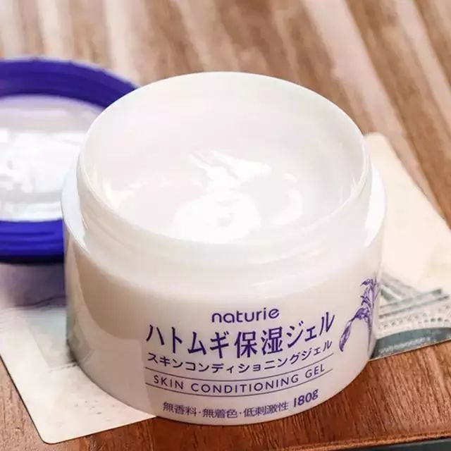 闭着眼睛用也不心疼却会一生回购的化妆水，用完一瓶白一度！