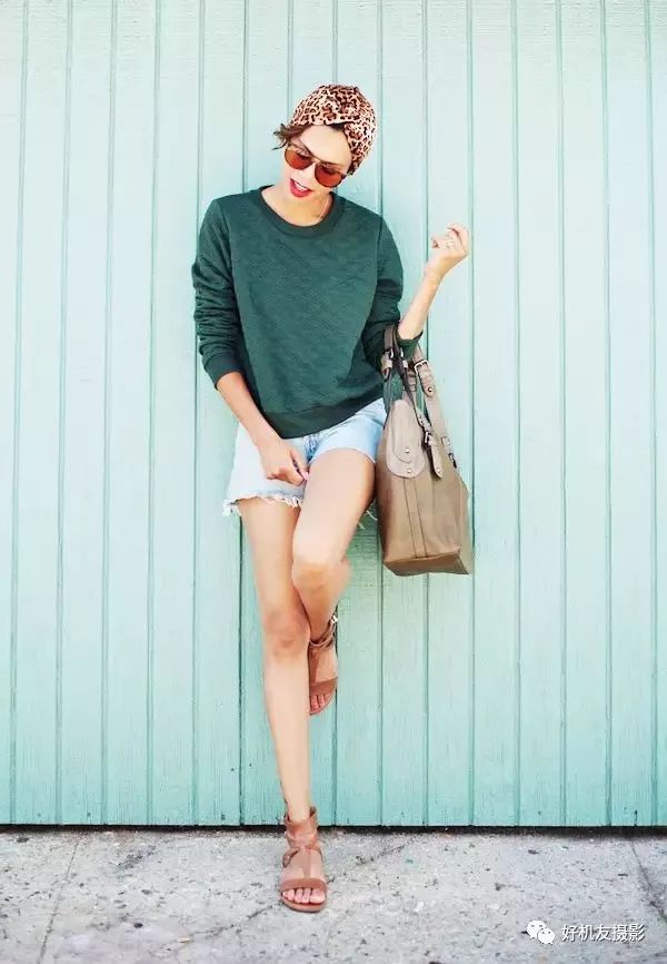 人像摆姿100个技巧坐着半身照,简单人像拍照摆姿