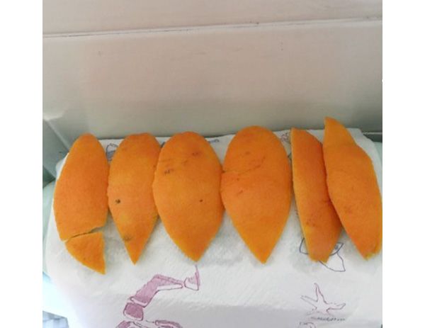 暖气使用时间长了,暖气放气放到什么程度是没有气了