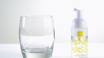 闭着嘴巴一直有口水,闭着嘴巴往外呼气的时候有臭味