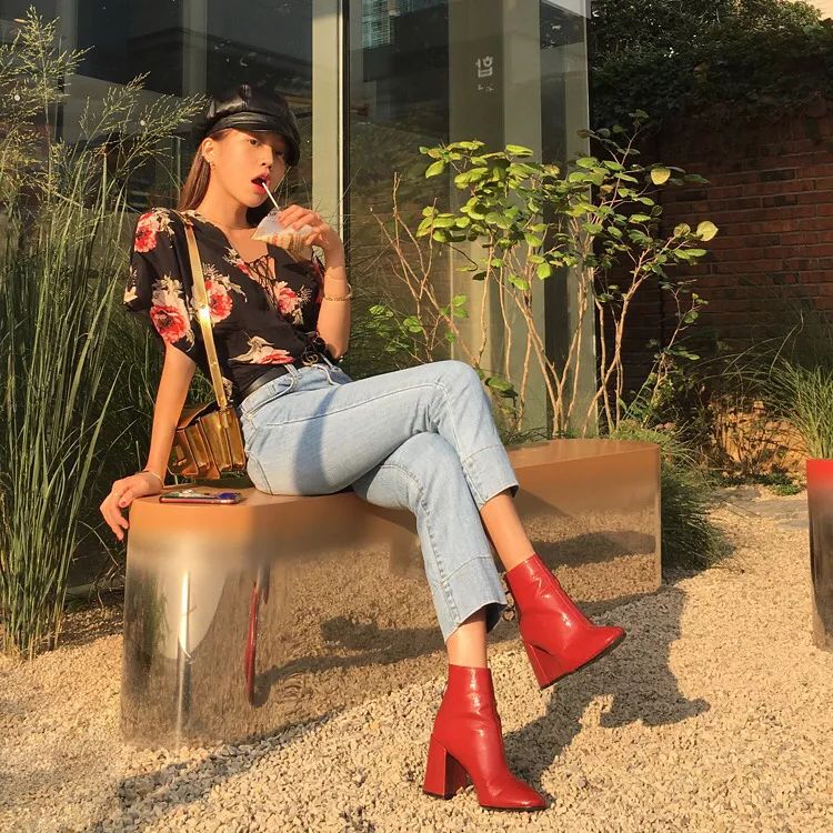 什么？！身高不足165CM的“厌世脸”也能当模特，韩国草根博主Mulbada用她的超高衣品做到了！