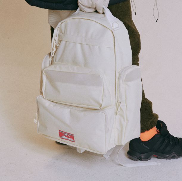 潮物｜平价双肩包也能很吸睛