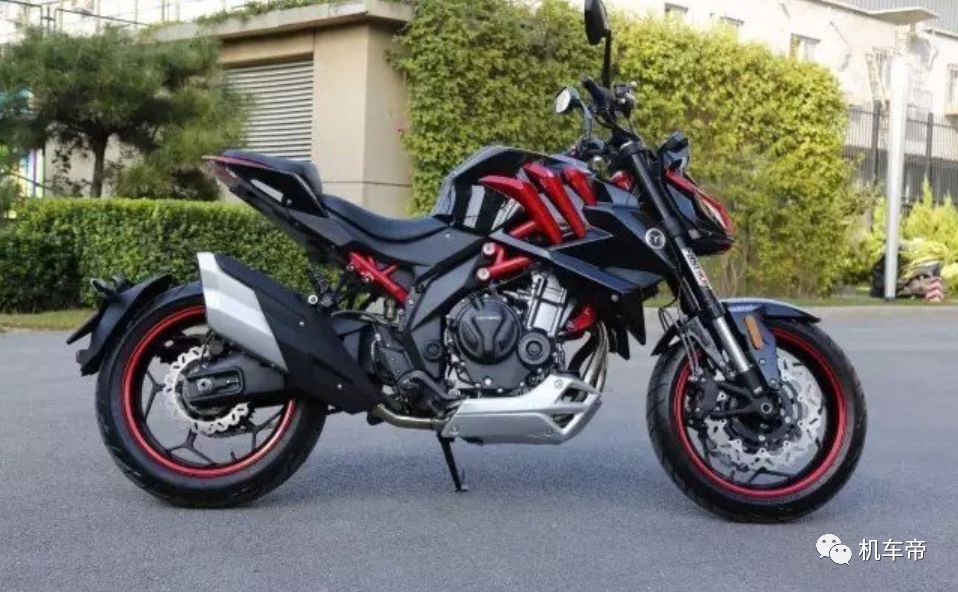 闲聊摩托车,搭载隆鑫525发动机的摩托车有哪些