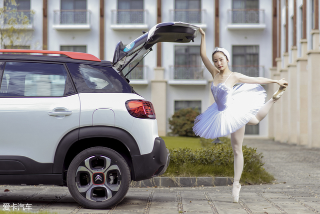 X-跨界雪铁龙云逸与芭蕾舞演员的故事