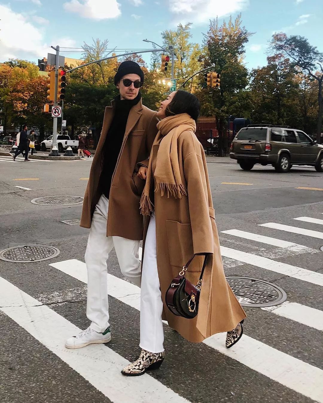 「FM889」大衣起球、新毛衣扎人怎么办？！一招教你轻松搞定！