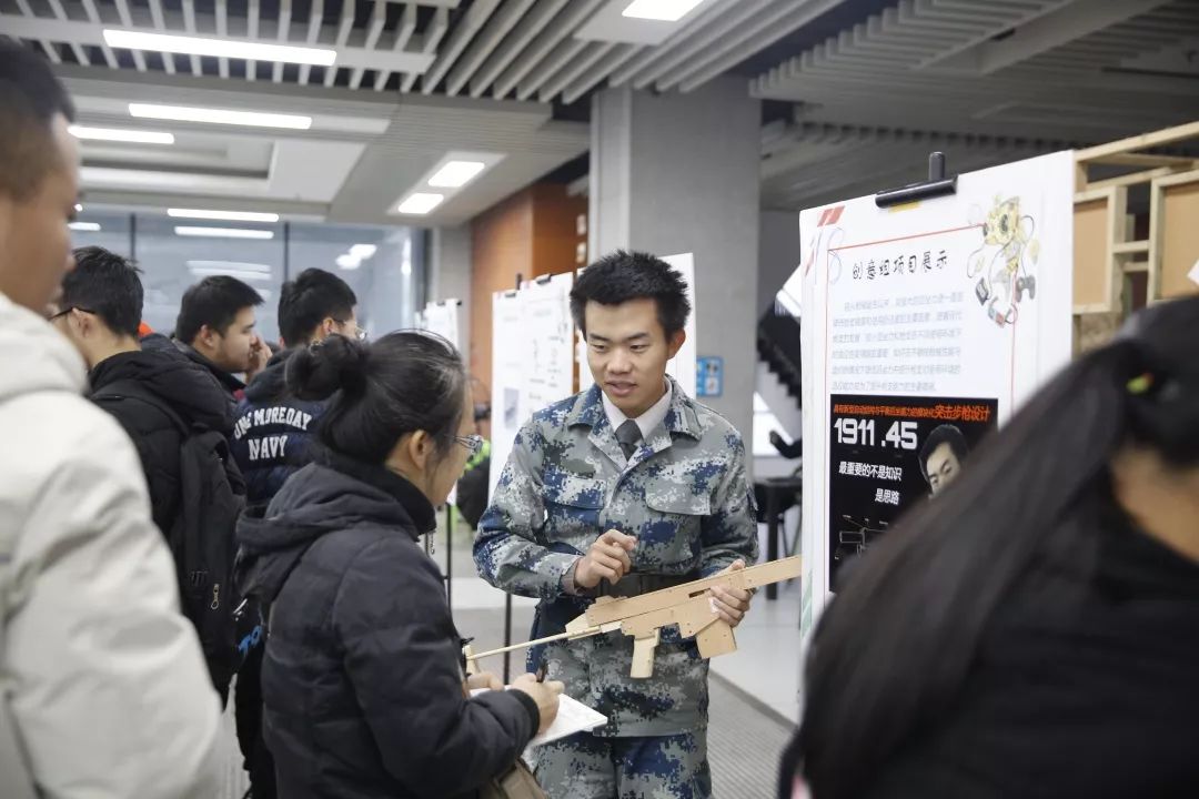 酷，哈工程创客“小鲜肉们”惊艳了时光的发明来了