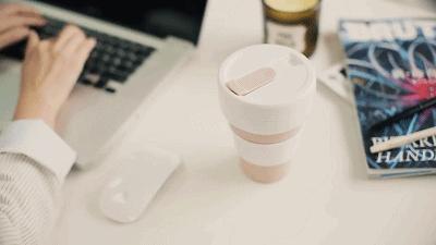 一秒折叠变身粉饼盒大小,火爆ins的随身杯,上哪都能喝干净水!