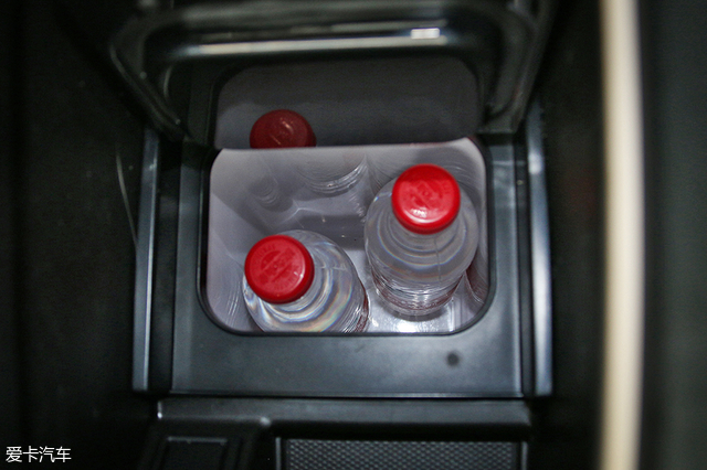 成都车展奔驰v260l尊贵加长版,爱卡汽车评分