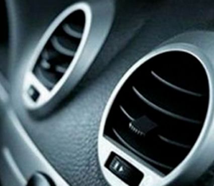 如何快速清除车玻璃的冻雪,怎样快速去除车前窗的霜雪