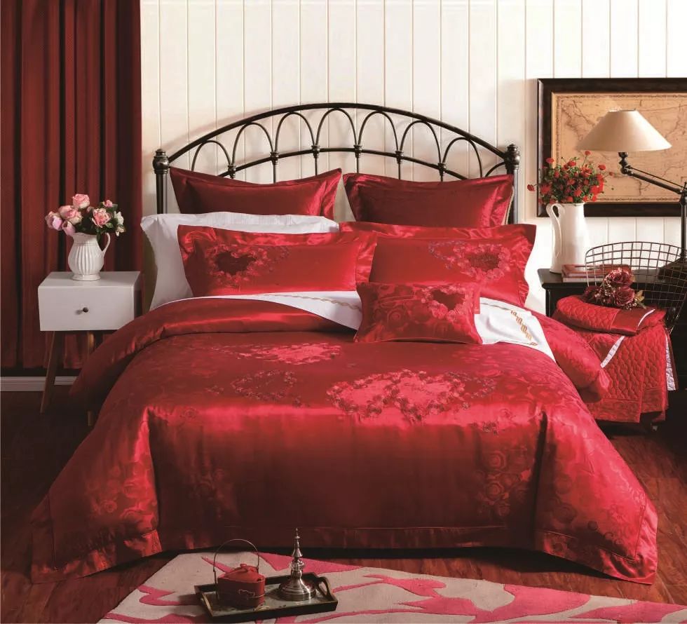 年终大清仓家纺活动,年底家纺大清仓来啦