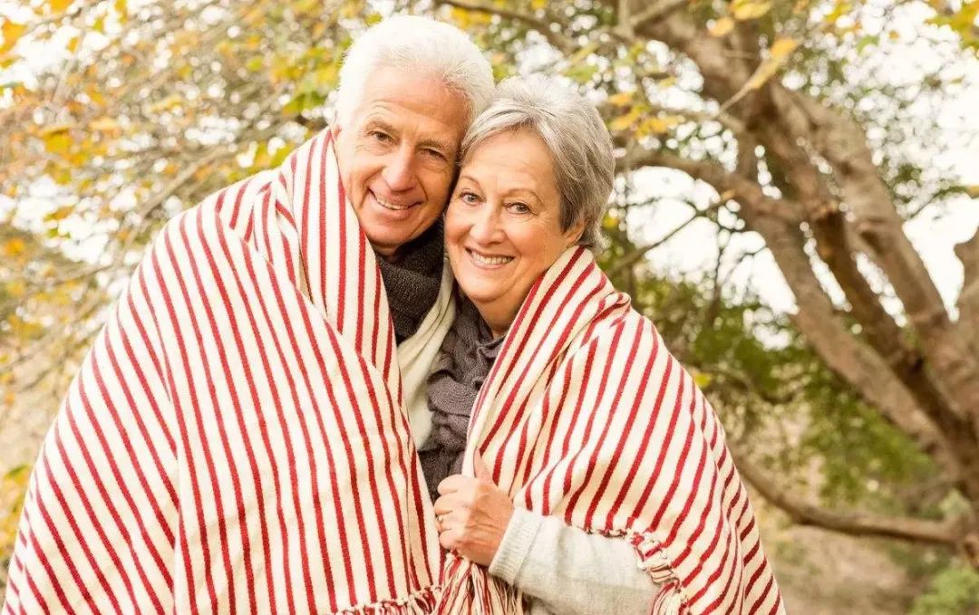 关节发出咔咔的响声是怎么回事,关节一动就咔咔响啥原因