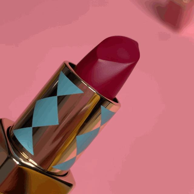 恃美行凶在线抢钱｜CPB圣诞限量系列美得不！合！法！