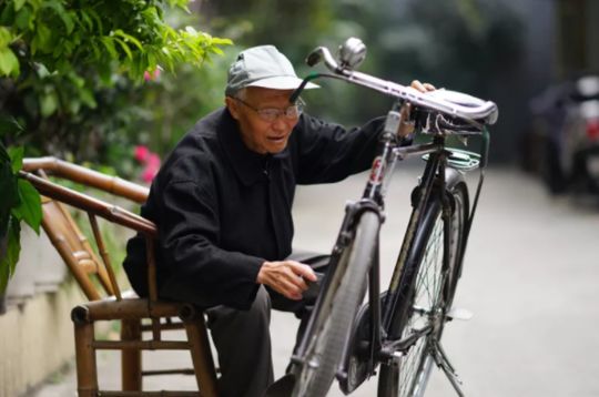 四川人，这里有你们40年的共同记忆网信四川昨天