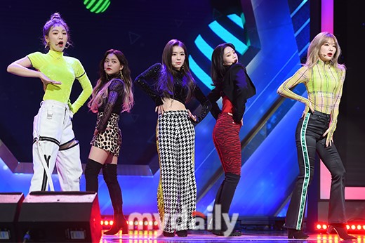 「MDPHOTO」Redvelvet等韩国艺人出席职业棒球联赛年终颁奖礼