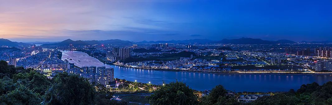 导游应该知道的一些故事,导游是怎么知道每个景点路线的