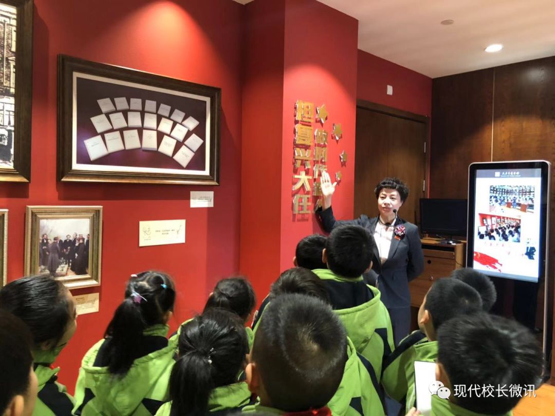 走进马克思书房,《走进马克思》