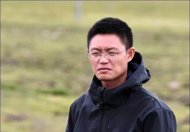 他们在生命禁区不断挑战极限，他们是世界屋脊上最美的雪域鸿雁