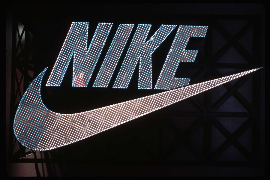 耐克未来倾向线上线下结合销售！新功能太亲民了……