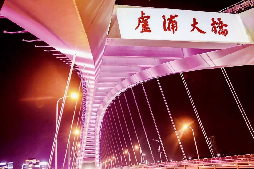 聆听一段故事铭记一段历史,聆听一段音乐分享一段故事