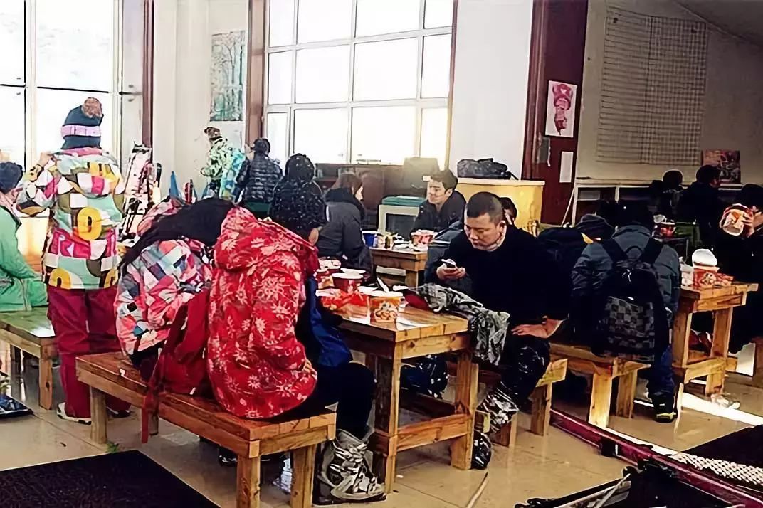 29.9元！雪圈+滑雪全天不限时4S级雪场高品质！