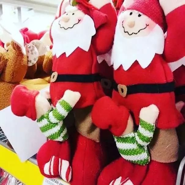 “为了报复女友送我假AJ，我给她准备了一盒大蟑螂”