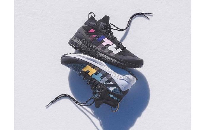 kithadidas短袖,kith联名adidas脚感