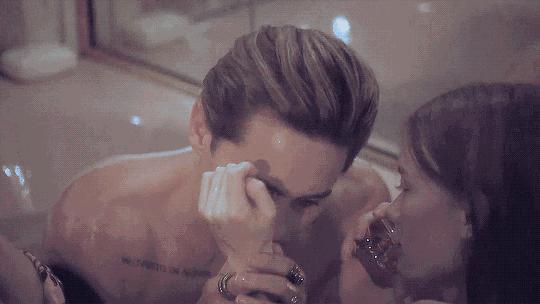 意大利女生撩人秘诀！每天1滴斩男香，能提升你70%销魂度