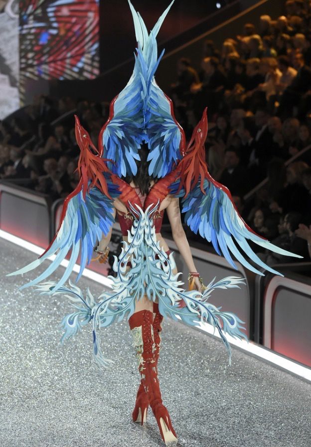 dg新一轮奇葩广告,dg新广告视频大全