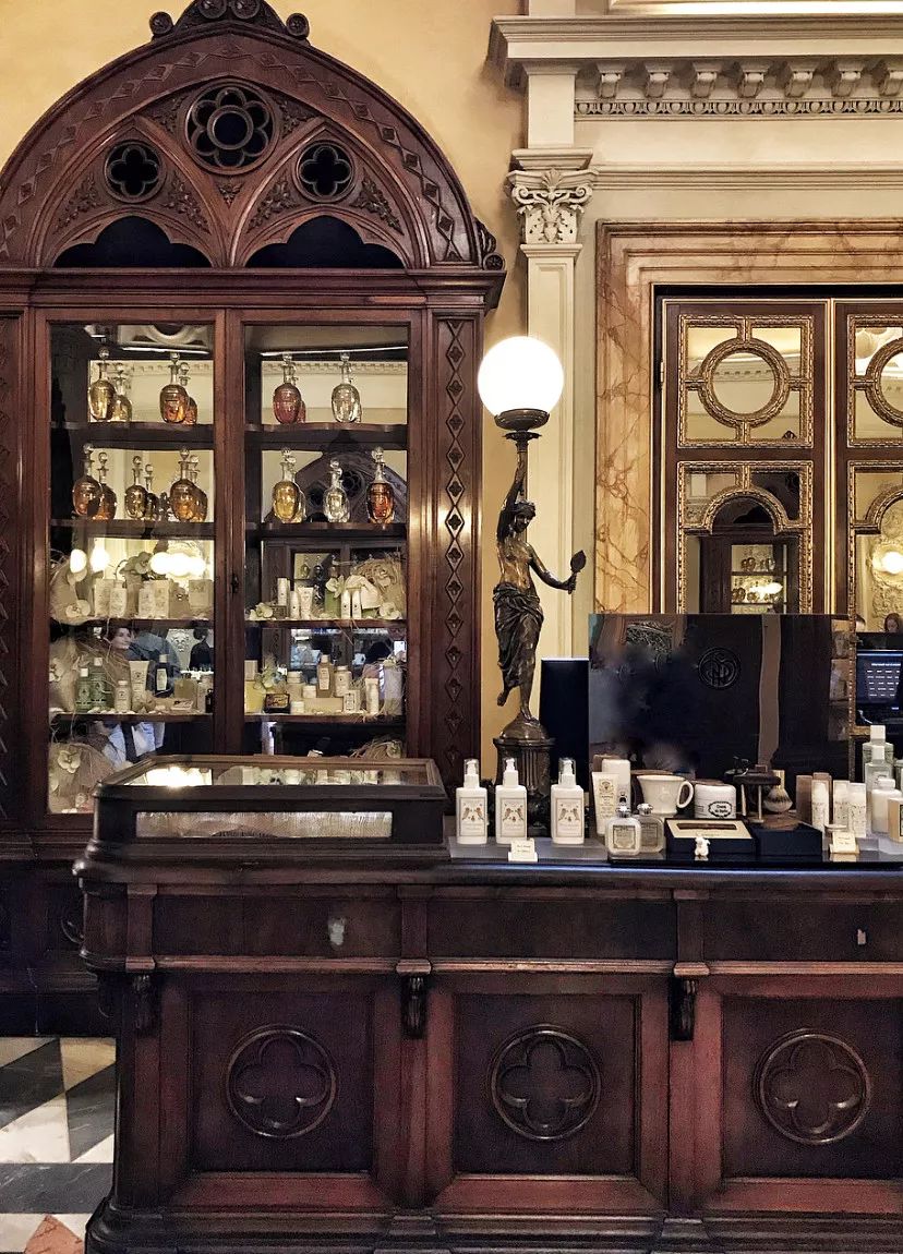 欧阳娜娜和小s现状,欧阳娜娜小s花店综艺