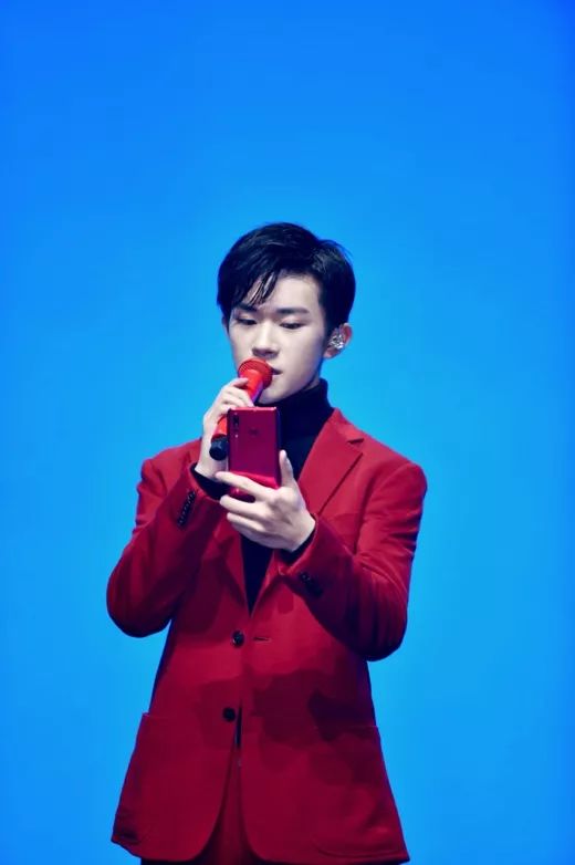 关于「高级」的N种打开方式，红色算一种