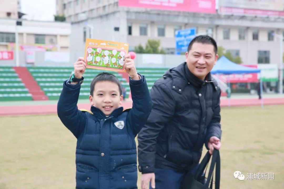 小足球大梦想,小足球大梦想演讲比赛视频