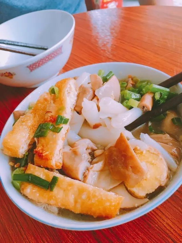 住五星级酒店吃饭免费吗,潮汕温泉住宿攻略