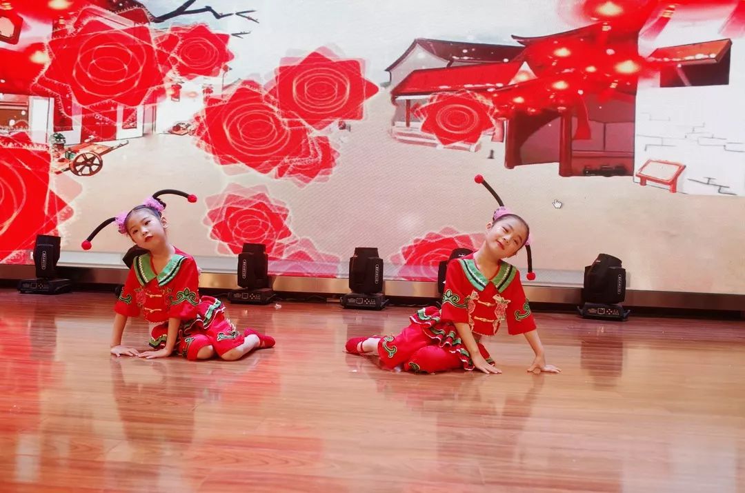 滨江这么多学校上演同一幕，太好玩了~