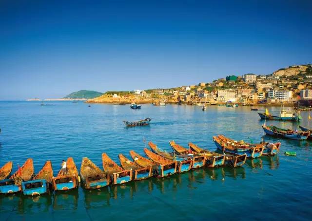 家门口离海最近的酒店，包别墅、吃海鲜畅快过冬，特惠买一送一！