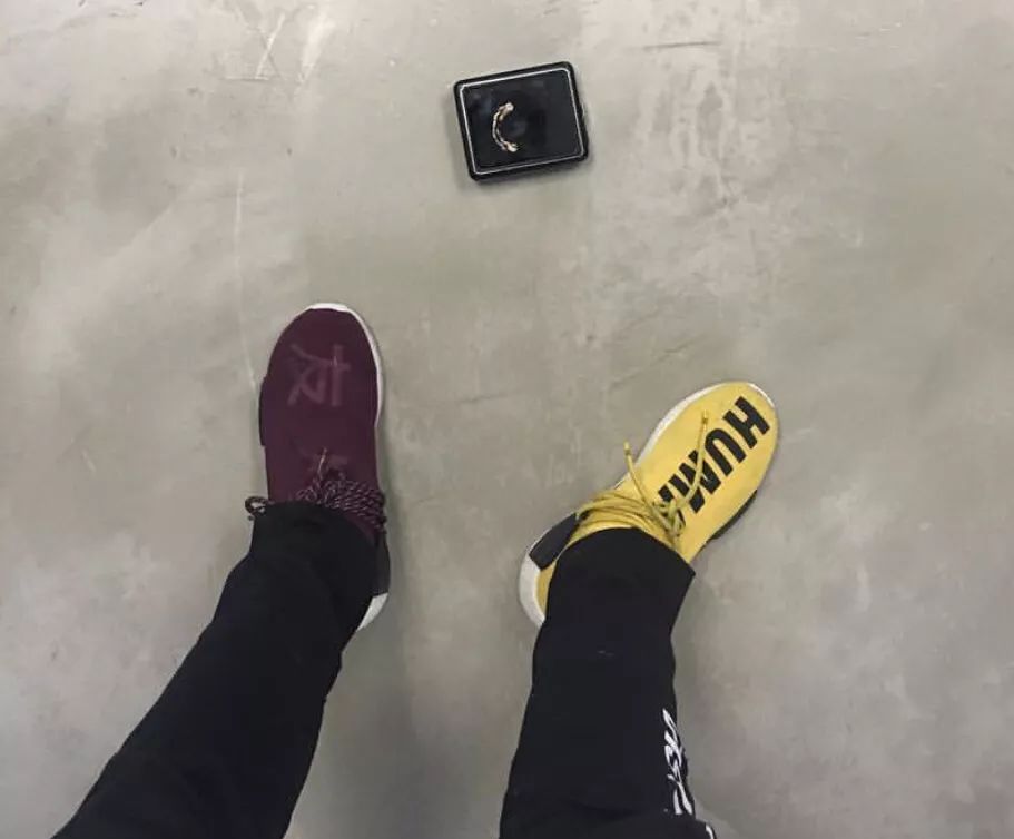 濂崇敓绌縴eezy濂界湅杩樻槸绌縜j濂界湅,yeezy绌縜j