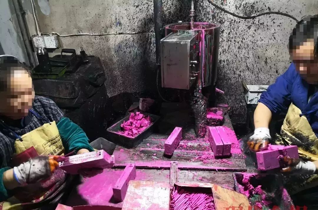 紧急！成本不超1元，生产过程触目惊心！你老婆可能正在用！