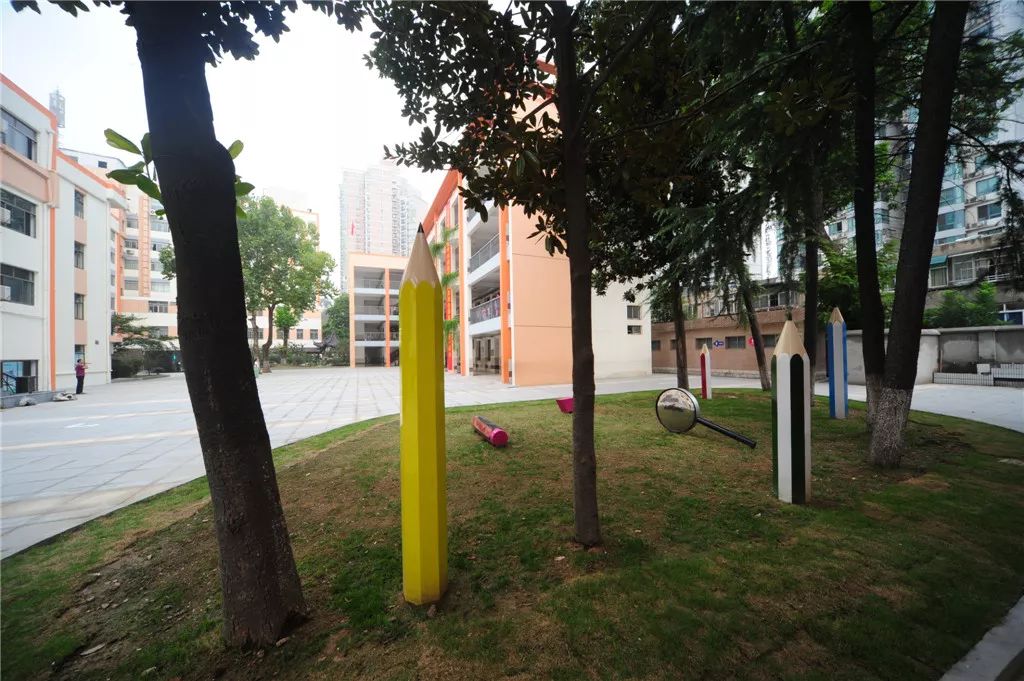 南京金陵汇文中学学区房降价了吗,南京学区房降价原因