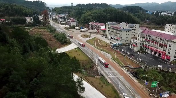 鏉戞皯鑴辫传鍠滅瑧棰滃紑,鏉戞皯鑴辫传鎯呭喌鍥剧墖