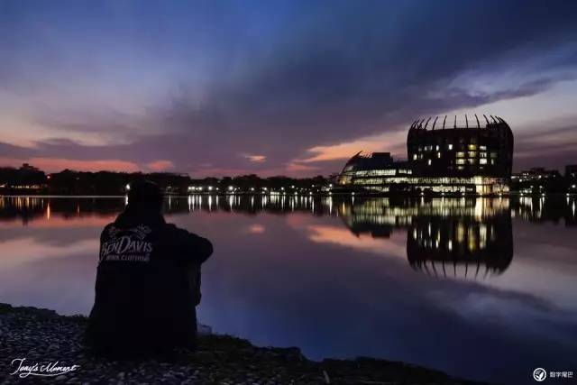 松江各高校2018届毕业生就业如何？其中，上海对外经贸大学平均月薪达7084元