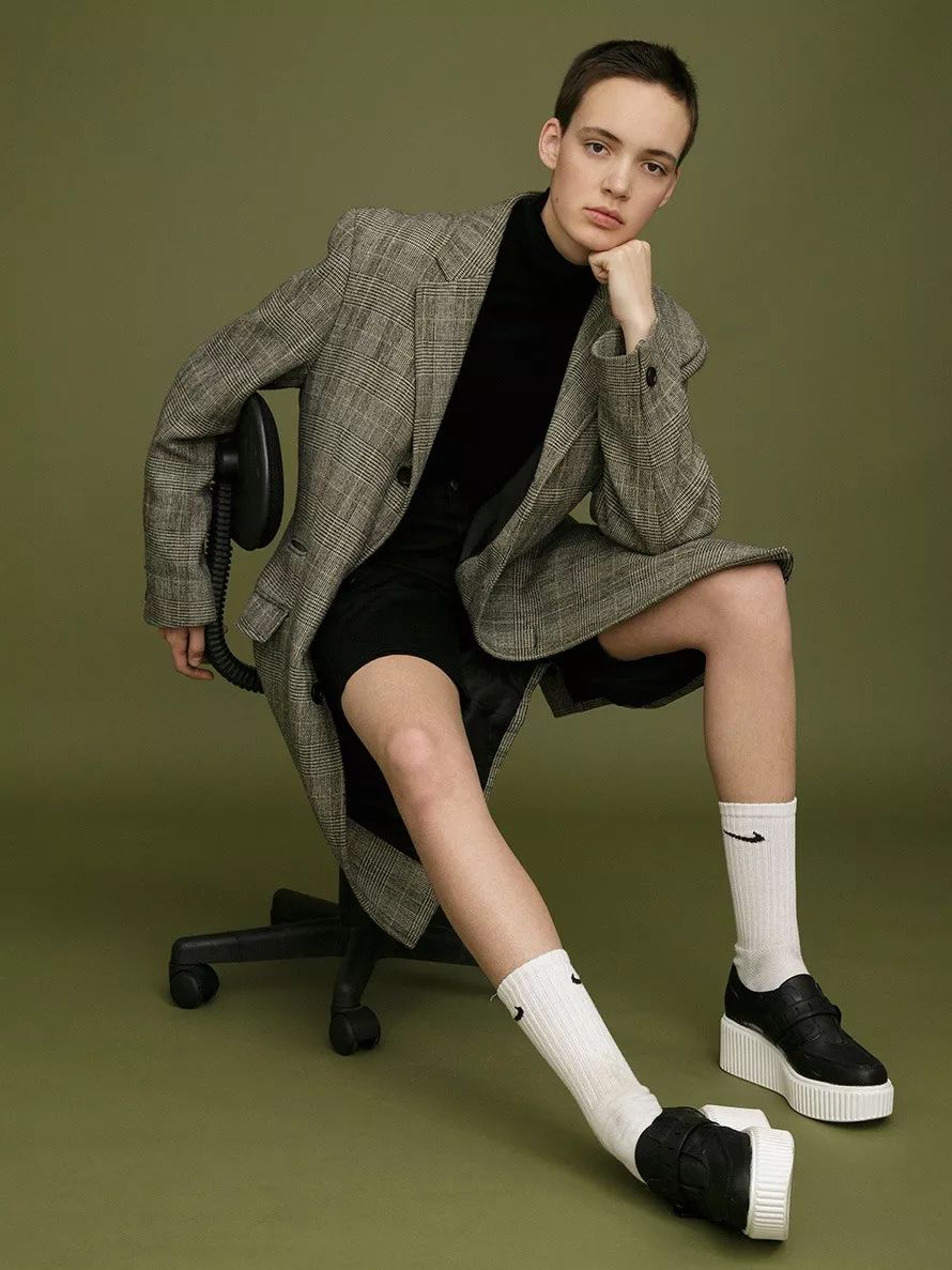 雌雄莫辨｜女孩的娇柔脸和男孩的身躯在TA身上同时出现……