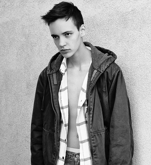 雌雄莫辨｜女孩的娇柔脸和男孩的身躯在TA身上同时出现……