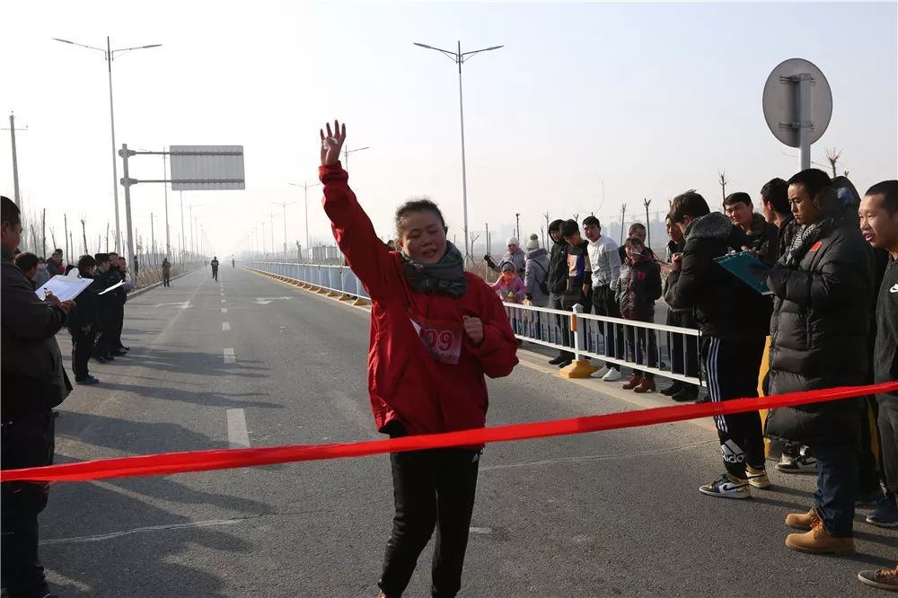 「文体活动」尉犁县举办2019年“迎新春”千人万米冬季长跑比赛