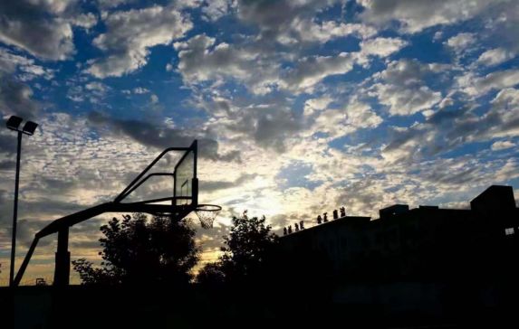 部队军营熄灯号,在部队熄灯号