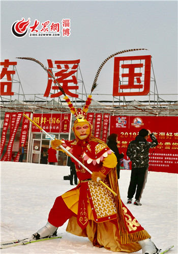 滑雪场推荐山东淄博,这个冬天就来云栖谷滑雪场