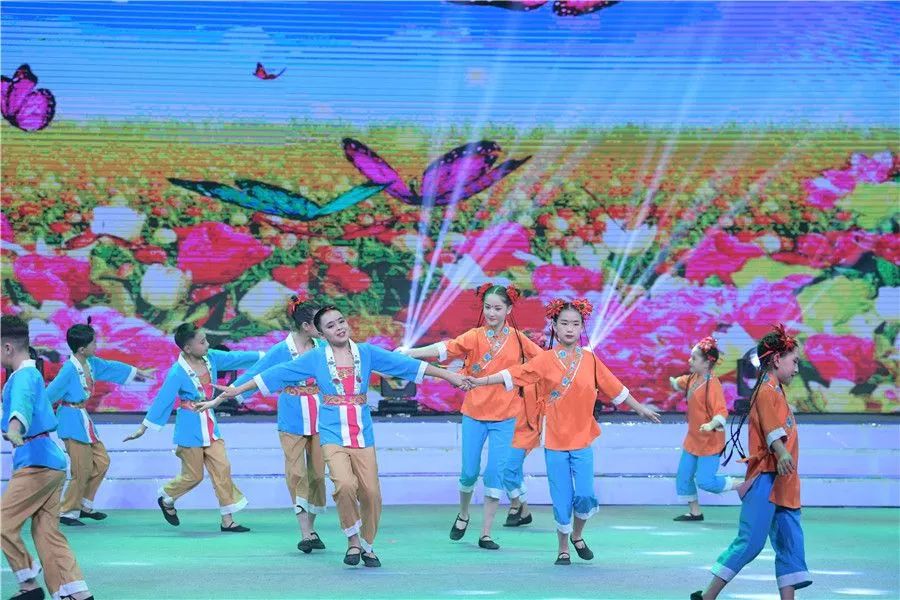 《唱响九州百戏盛典》“有戏安徽”2019全国戏迷春节联欢晚会精彩上演