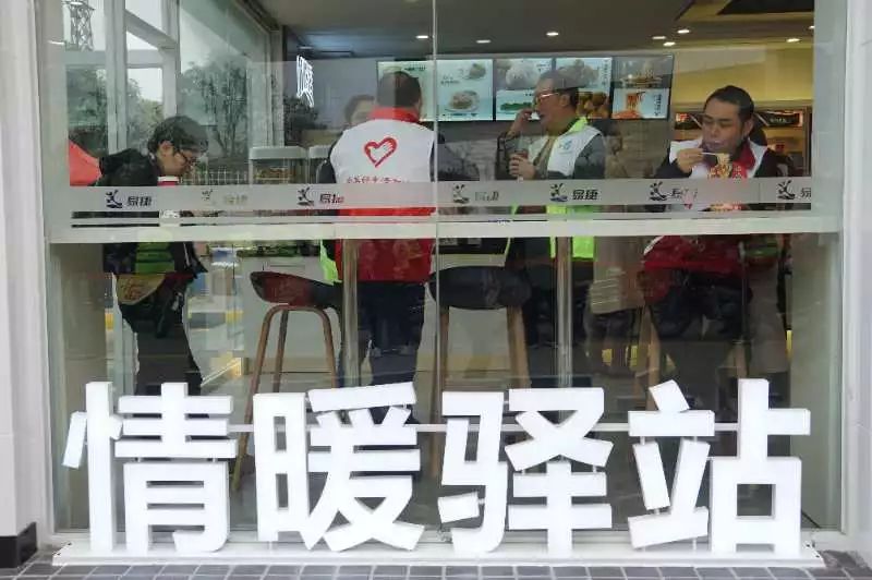 直击春运回家旅途,春运回家路上新变化了解一下