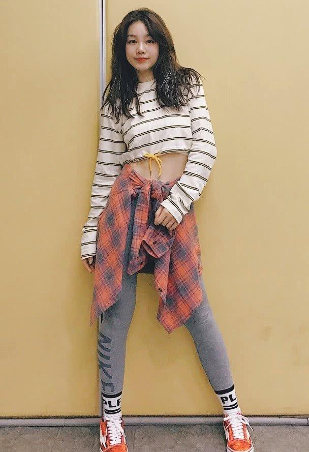 徐梦洁创造101第一次公演舞台sugar,徐梦洁创造101黄色套装