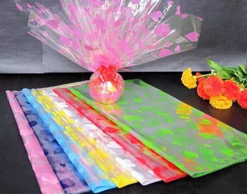 塑料瓶可以制成衣服吗,塑料瓶能做什么衣服卖